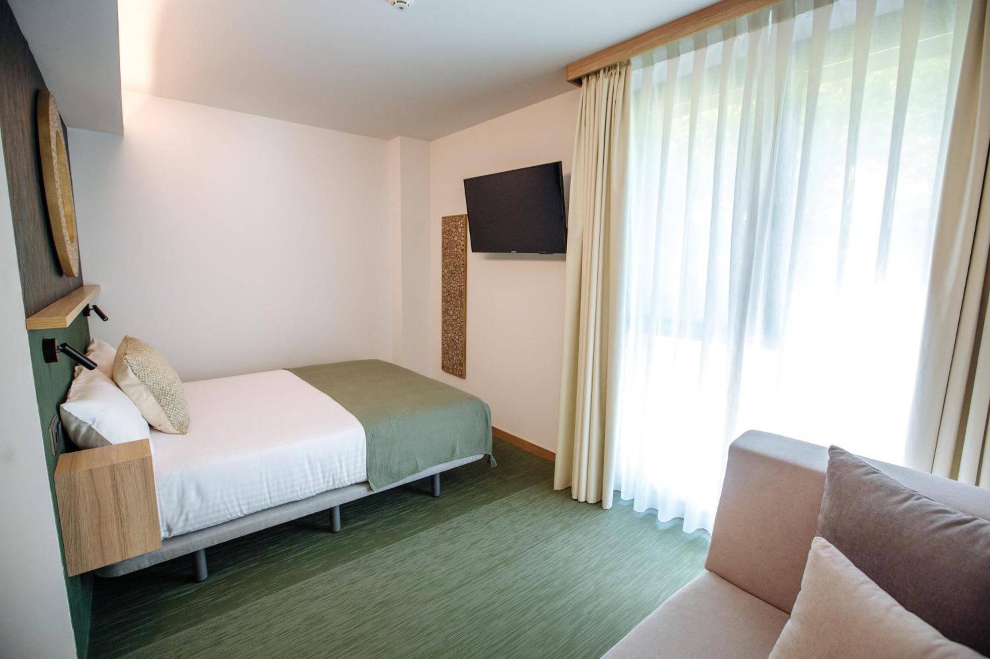 Hotel Ecos Del Sella Onís Zimmer foto